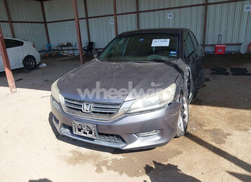 Photo 2 of 2013 Honda Accord SPORT (VIN 1HGCR2F50DA025113)