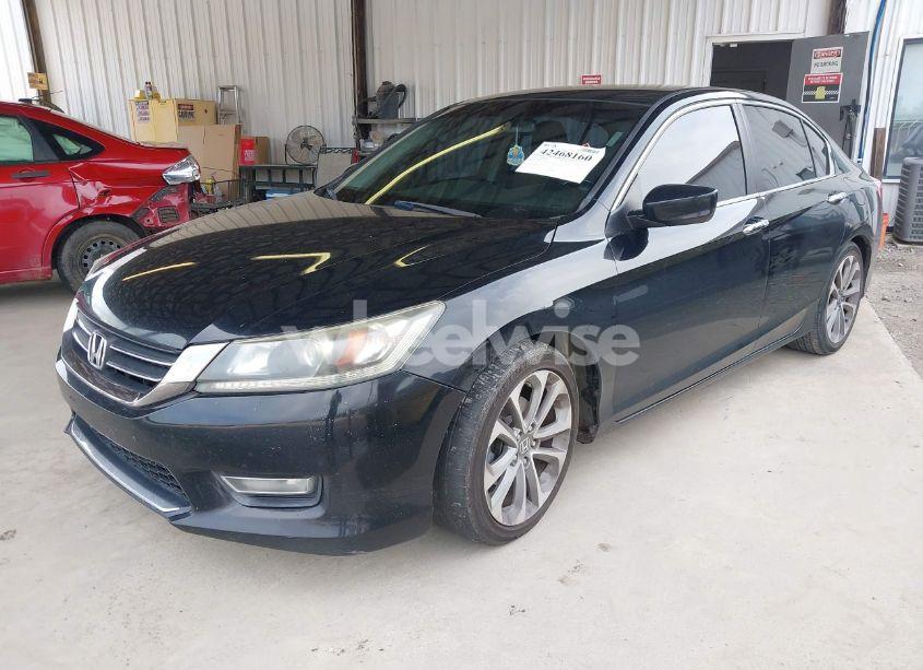 Photo 2 of 2013 Honda Accord SPORT (VIN 1HGCR2F50DA073677)