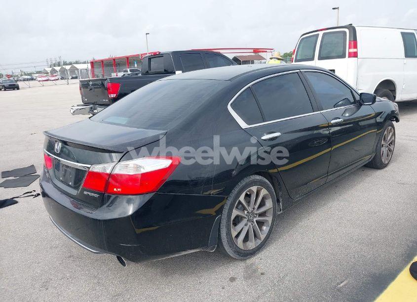 Photo 4 of 2013 Honda Accord SPORT (VIN 1HGCR2F50DA083982)