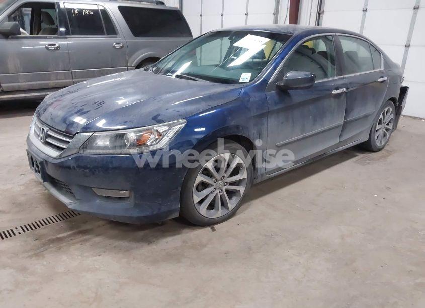 Photo 2 of 2013 Honda Accord SPORT (VIN 1HGCR2F50DA271336)