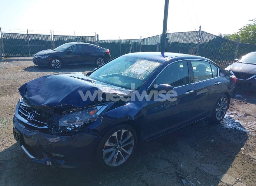 Photo 2 of 2014 Honda Accord SPORT (VIN 1HGCR2F50EA052152)