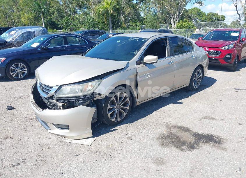 Photo 2 of 2014 Honda Accord SPORT (VIN 1HGCR2F50EA198924)