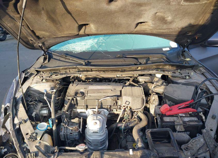 Photo 10 of 2015 Honda Accord SPORT (VIN 1HGCR2F50FA011005)