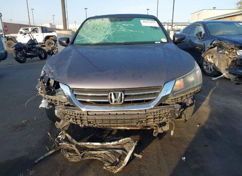 Photo 13 of 2015 Honda Accord SPORT (VIN 1HGCR2F50FA011005)