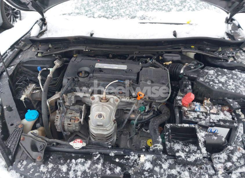 Photo 10 of 2015 Honda Accord SPORT (VIN 1HGCR2F50FA015040)