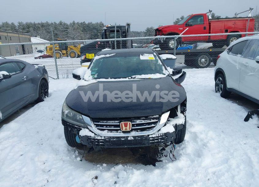 Photo 13 of 2015 Honda Accord SPORT (VIN 1HGCR2F50FA015040)