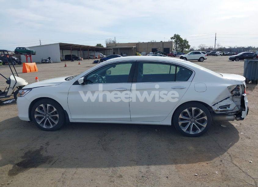 Photo 14 of 2015 Honda Accord SPORT (VIN 1HGCR2F50FA016804)
