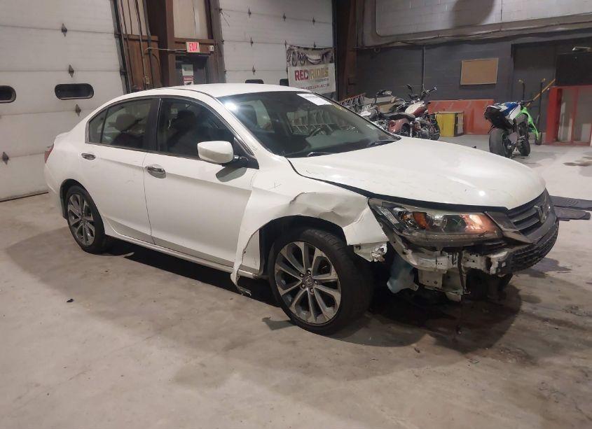 2015 Honda Accord SPORT (VIN 1HGCR2F50FA039399) main photo