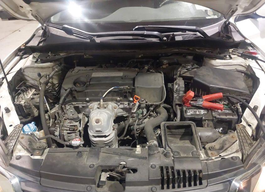 Photo 10 of 2015 Honda Accord SPORT (VIN 1HGCR2F50FA039399)