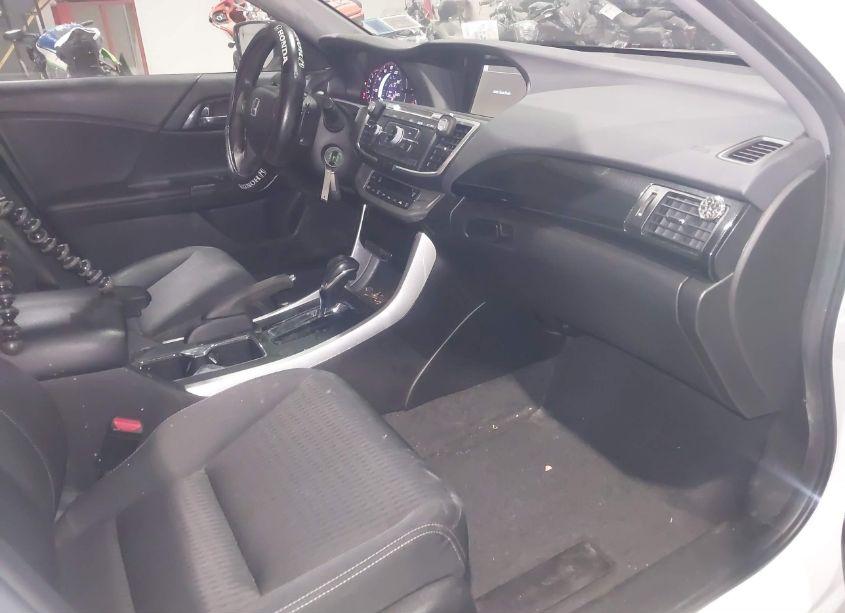 Photo 5 of 2015 Honda Accord SPORT (VIN 1HGCR2F50FA039399)