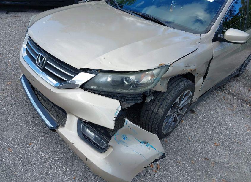 Photo 6 of 2015 Honda Accord SPORT (VIN 1HGCR2F50FA058423)