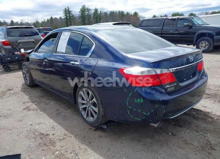 Photo 3 of 2015 Honda Accord SPORT (VIN 1HGCR2F50FA075660)