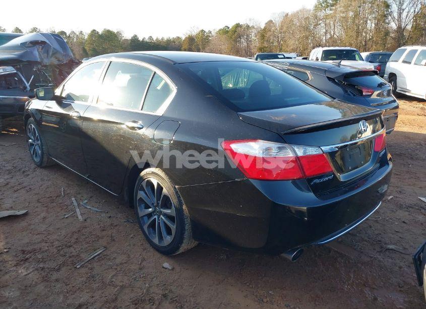 Photo 3 of 2015 Honda Accord SPORT (VIN 1HGCR2F50FA097433)