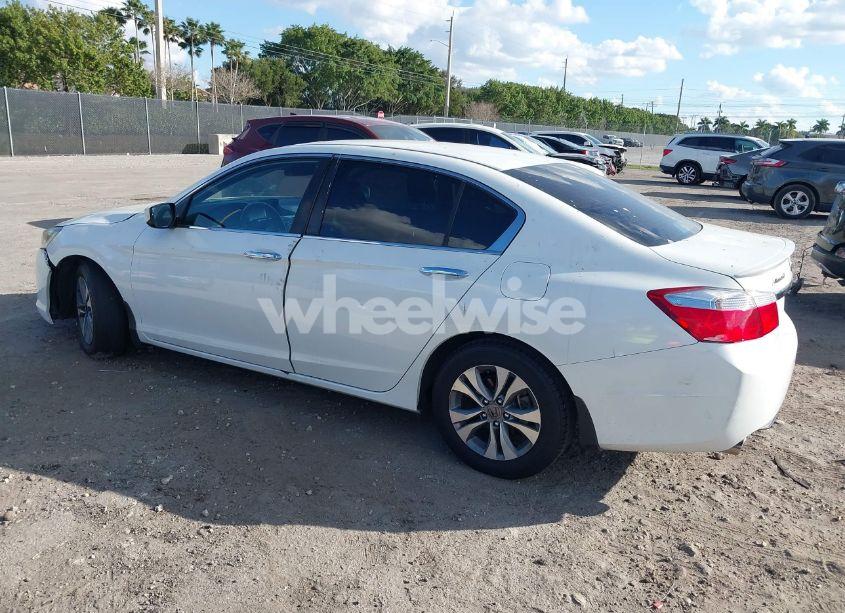 Photo 3 of 2015 Honda Accord SPORT (VIN 1HGCR2F50FA104283)