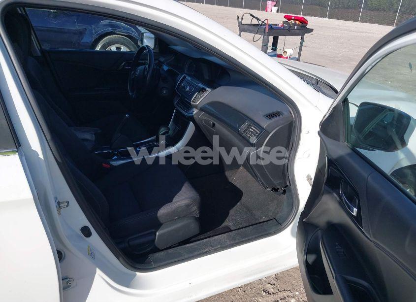 Photo 5 of 2015 Honda Accord SPORT (VIN 1HGCR2F50FA104283)