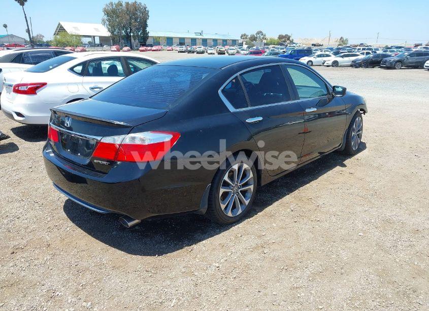 Photo 4 of 2015 Honda Accord SPORT (VIN 1HGCR2F50FA119852)