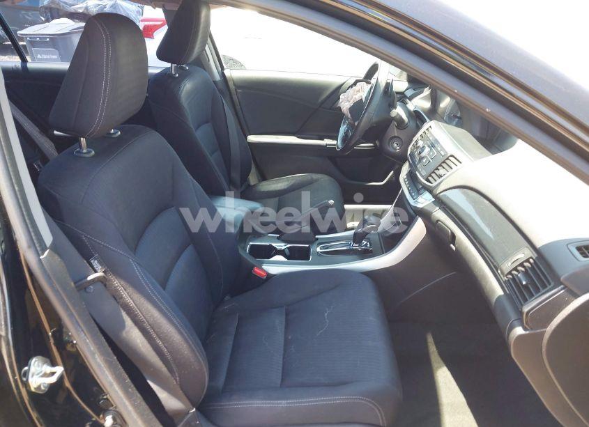 Photo 5 of 2015 Honda Accord SPORT (VIN 1HGCR2F50FA119852)