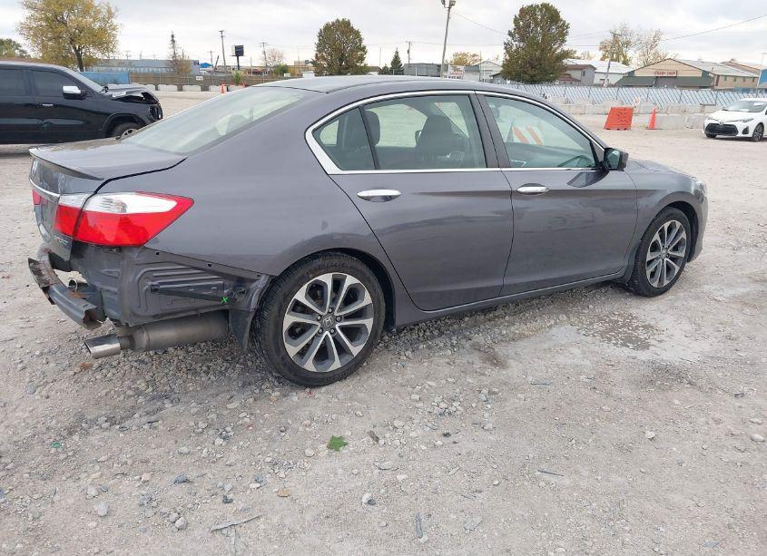 Photo 4 of 2015 Honda Accord SPORT (VIN 1HGCR2F50FA121276)