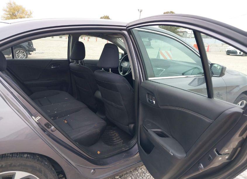 Photo 8 of 2015 Honda Accord SPORT (VIN 1HGCR2F50FA121276)