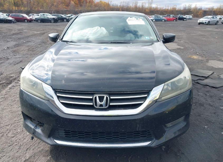 Photo 12 of 2015 Honda Accord SPORT (VIN 1HGCR2F50FA134156)