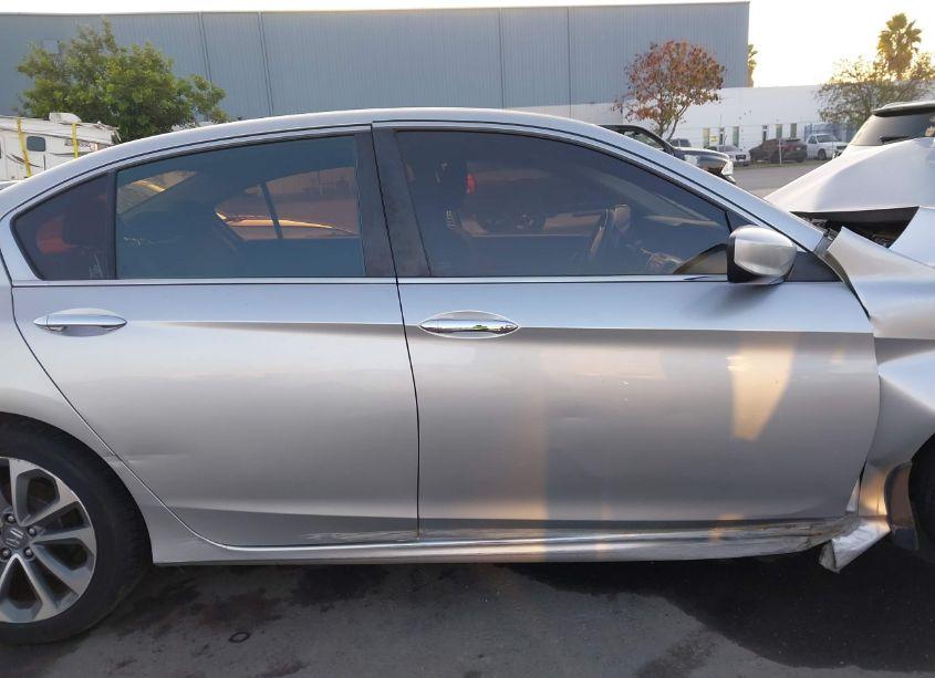 Photo 14 of 2015 Honda Accord SPORT (VIN 1HGCR2F50FA151281)