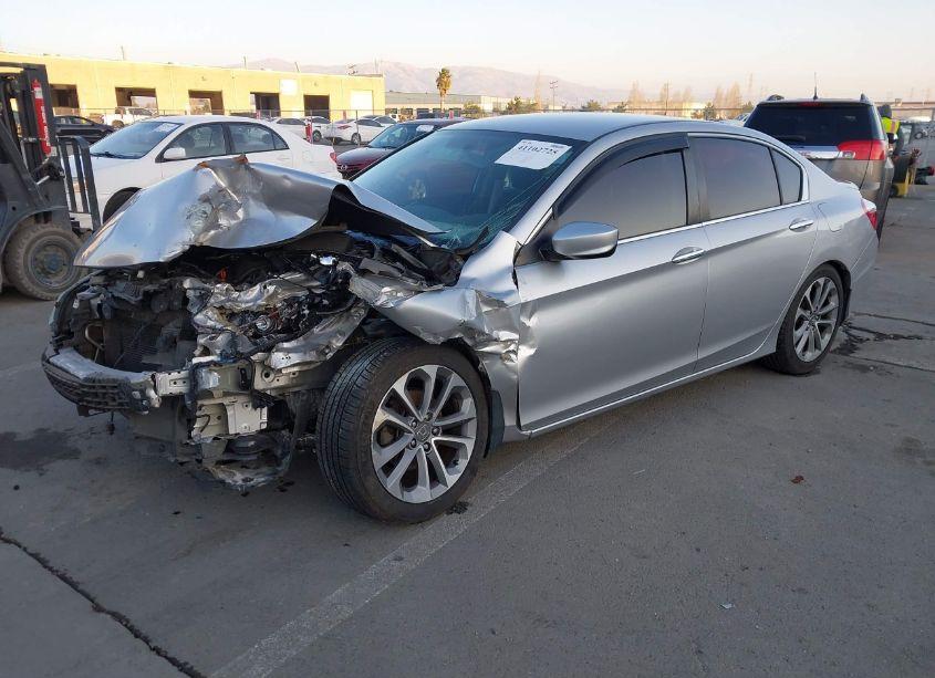 Photo 2 of 2015 Honda Accord SPORT (VIN 1HGCR2F50FA151281)