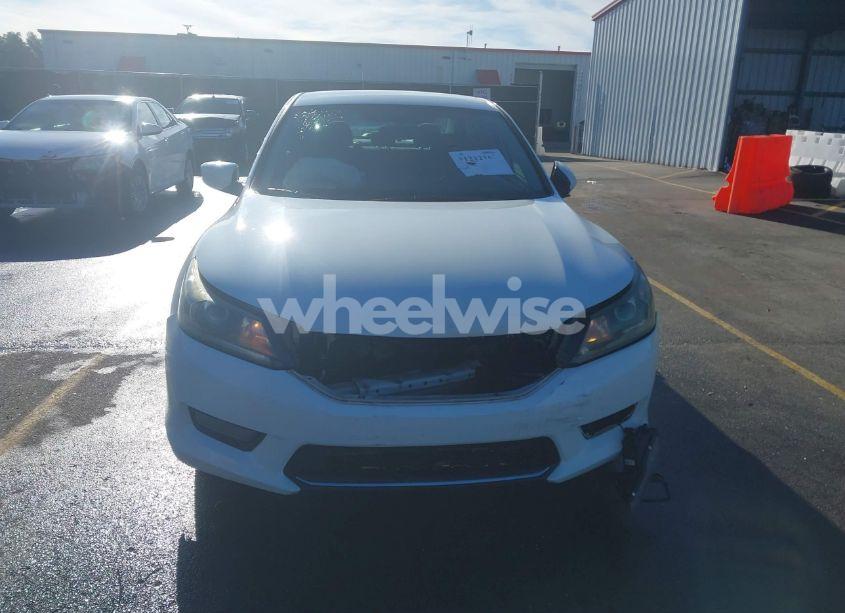 Photo 12 of 2015 Honda Accord SPORT (VIN 1HGCR2F50FA159557)