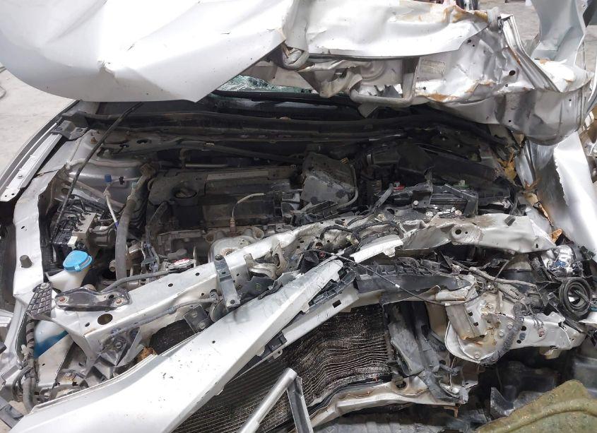 Photo 10 of 2015 Honda Accord SPORT (VIN 1HGCR2F50FA173121)