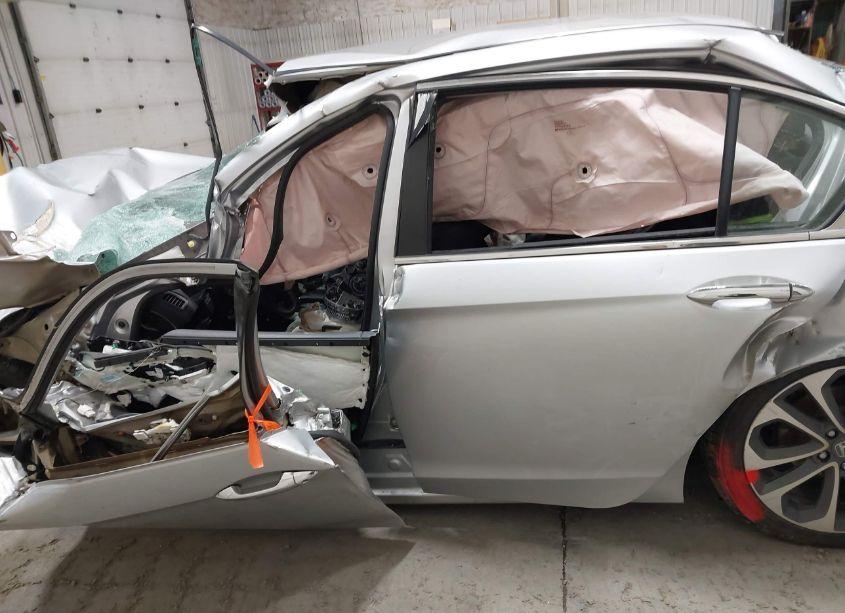 Photo 13 of 2015 Honda Accord SPORT (VIN 1HGCR2F50FA173121)