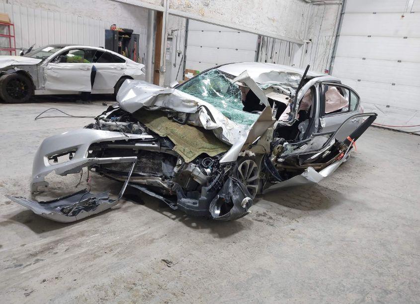 Photo 2 of 2015 Honda Accord SPORT (VIN 1HGCR2F50FA173121)