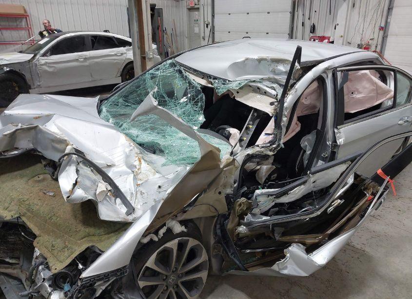 Photo 6 of 2015 Honda Accord SPORT (VIN 1HGCR2F50FA173121)