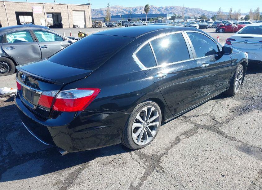 Photo 4 of 2015 Honda Accord SPORT (VIN 1HGCR2F50FA196463)