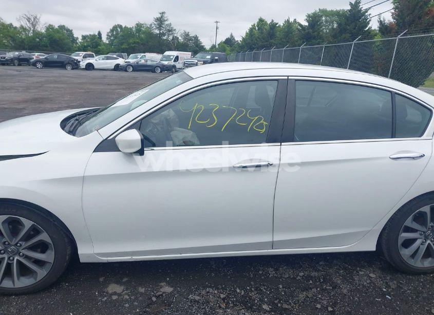 Photo 15 of 2015 Honda Accord SPORT (VIN 1HGCR2F50FA215268)