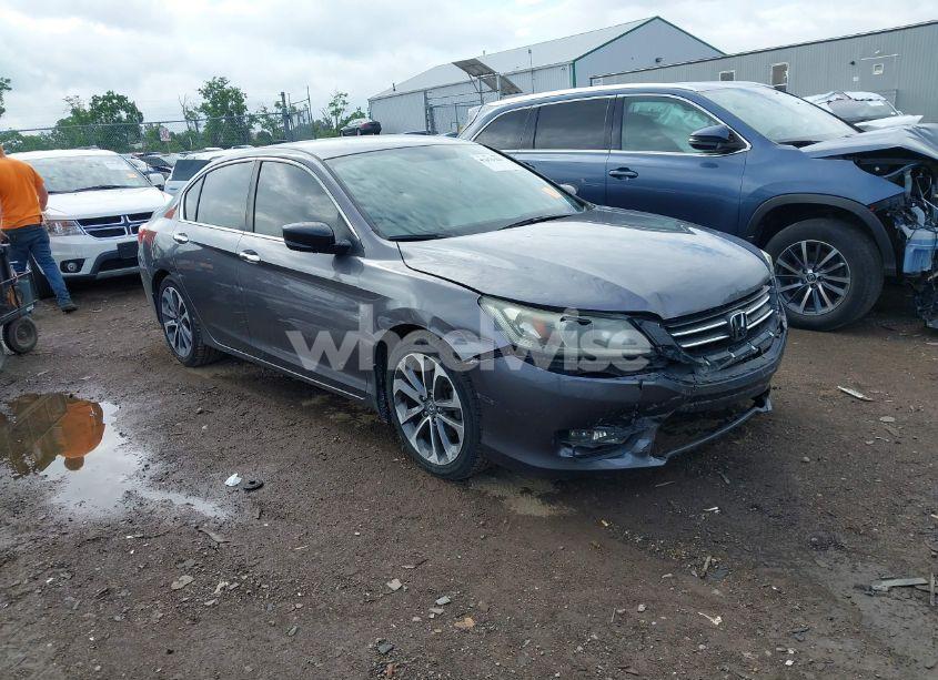 2015 Honda Accord SPORT (VIN 1HGCR2F50FA222768) main photo