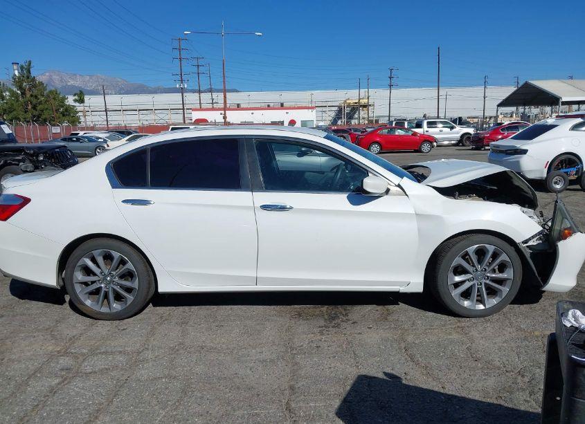 Photo 13 of 2015 Honda Accord SPORT (VIN 1HGCR2F50FA250618)