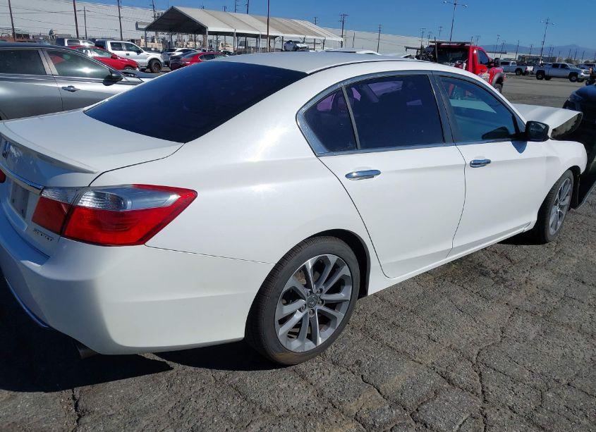 Photo 4 of 2015 Honda Accord SPORT (VIN 1HGCR2F50FA250618)