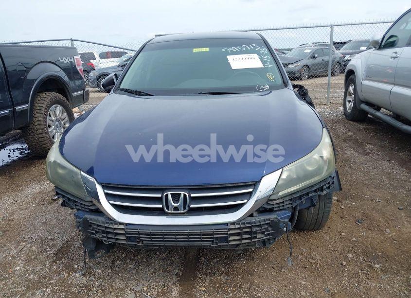 Photo 12 of 2015 Honda Accord SPORT (VIN 1HGCR2F50FA262252)