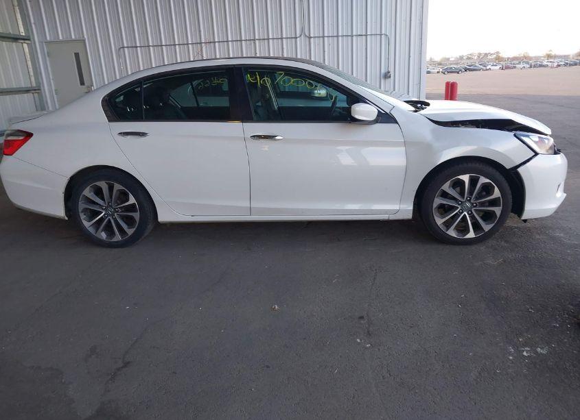 Photo 13 of 2015 Honda Accord SPORT (VIN 1HGCR2F50FA263126)