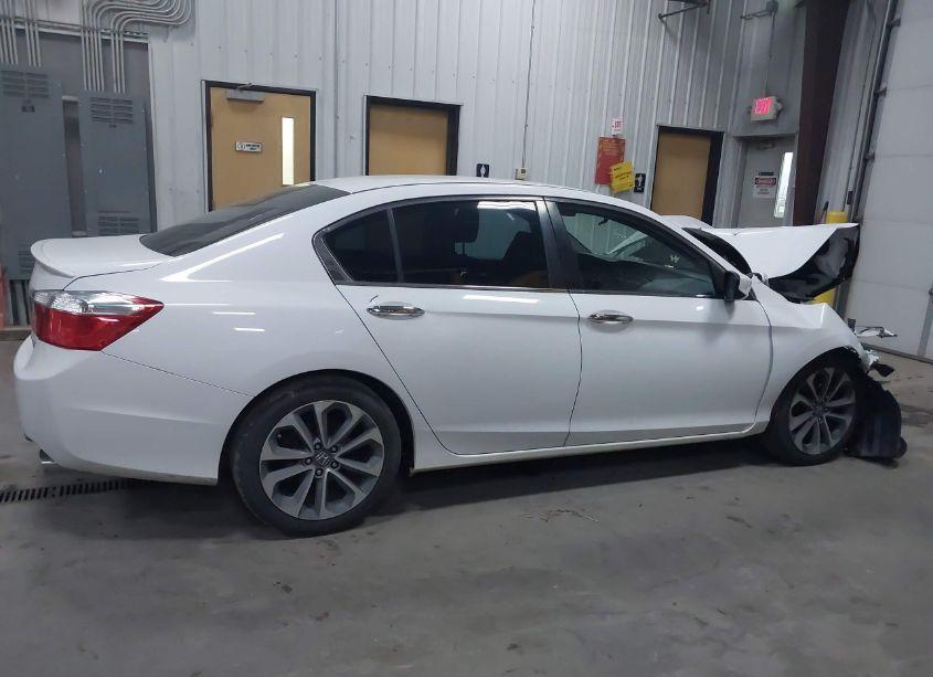 Photo 13 of 2015 Honda Accord SPORT (VIN 1HGCR2F50FA263191)
