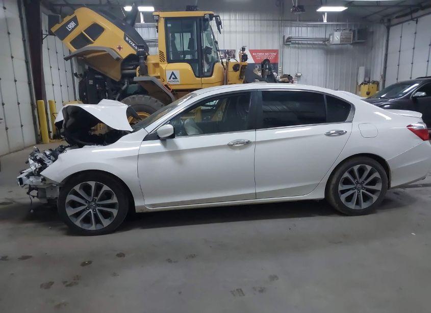 Photo 14 of 2015 Honda Accord SPORT (VIN 1HGCR2F50FA263191)