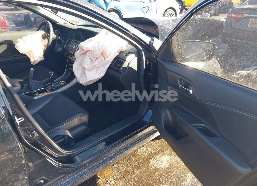 Photo 5 of 2016 Honda Accord SPORT (VIN 1HGCR2F50GA058780)