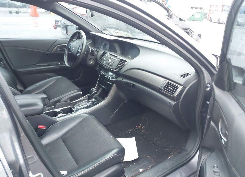 Photo 5 of 2016 Honda Accord SPORT (VIN 1HGCR2F50GA106505)