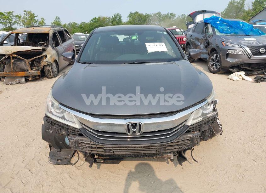 Photo 12 of 2016 Honda Accord SPORT (VIN 1HGCR2F50GA112045)