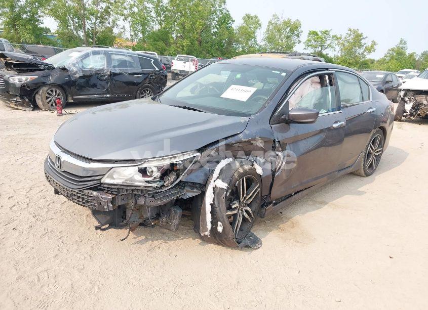 Photo 2 of 2016 Honda Accord SPORT (VIN 1HGCR2F50GA112045)