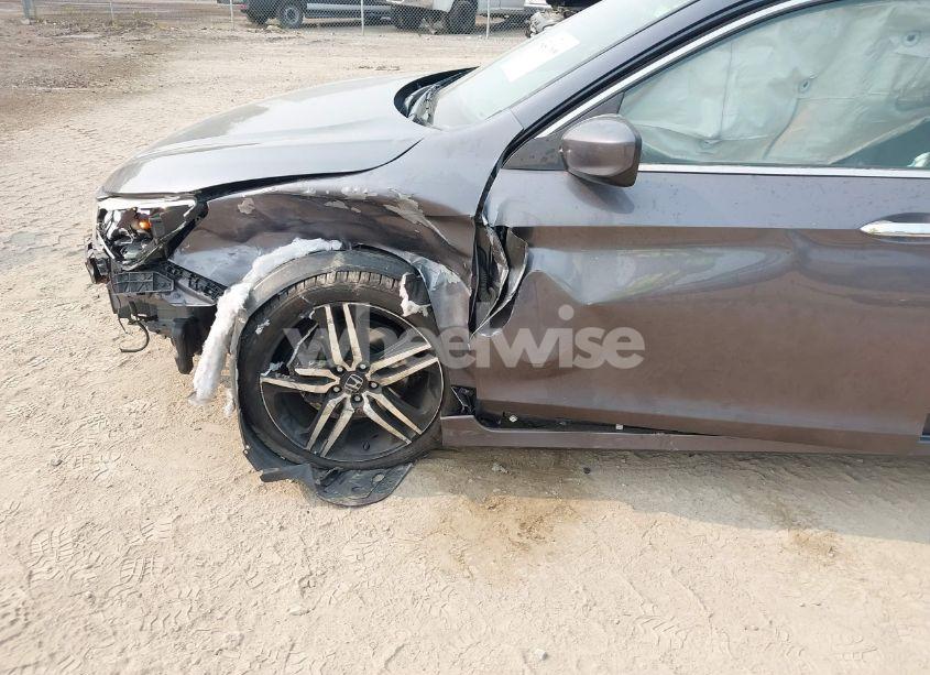 Photo 6 of 2016 Honda Accord SPORT (VIN 1HGCR2F50GA112045)