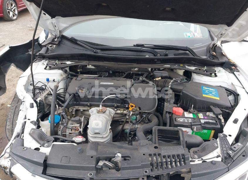 Photo 10 of 2016 Honda Accord SPORT (VIN 1HGCR2F50GA132201)
