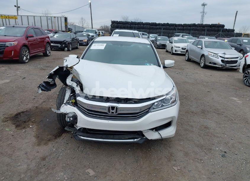 Photo 12 of 2016 Honda Accord SPORT (VIN 1HGCR2F50GA132201)