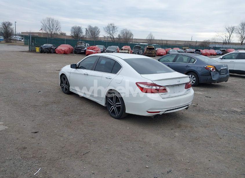 Photo 3 of 2016 Honda Accord SPORT (VIN 1HGCR2F50GA132201)