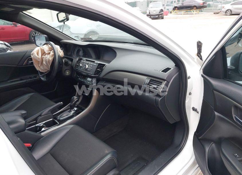 Photo 5 of 2016 Honda Accord SPORT (VIN 1HGCR2F50GA132201)