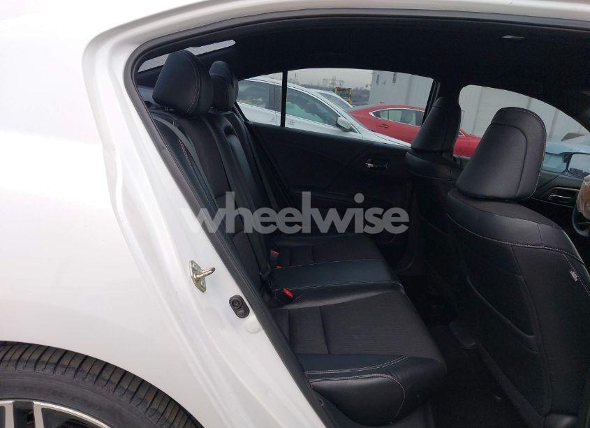 Photo 8 of 2016 Honda Accord SPORT (VIN 1HGCR2F50GA132201)